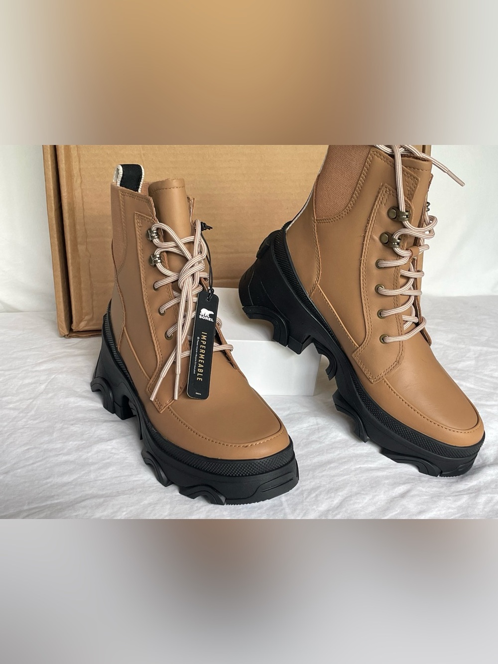 Sorel Brex Lug Tan Black Sole Boots Sz 6 BNWB - Picture 6 of 7